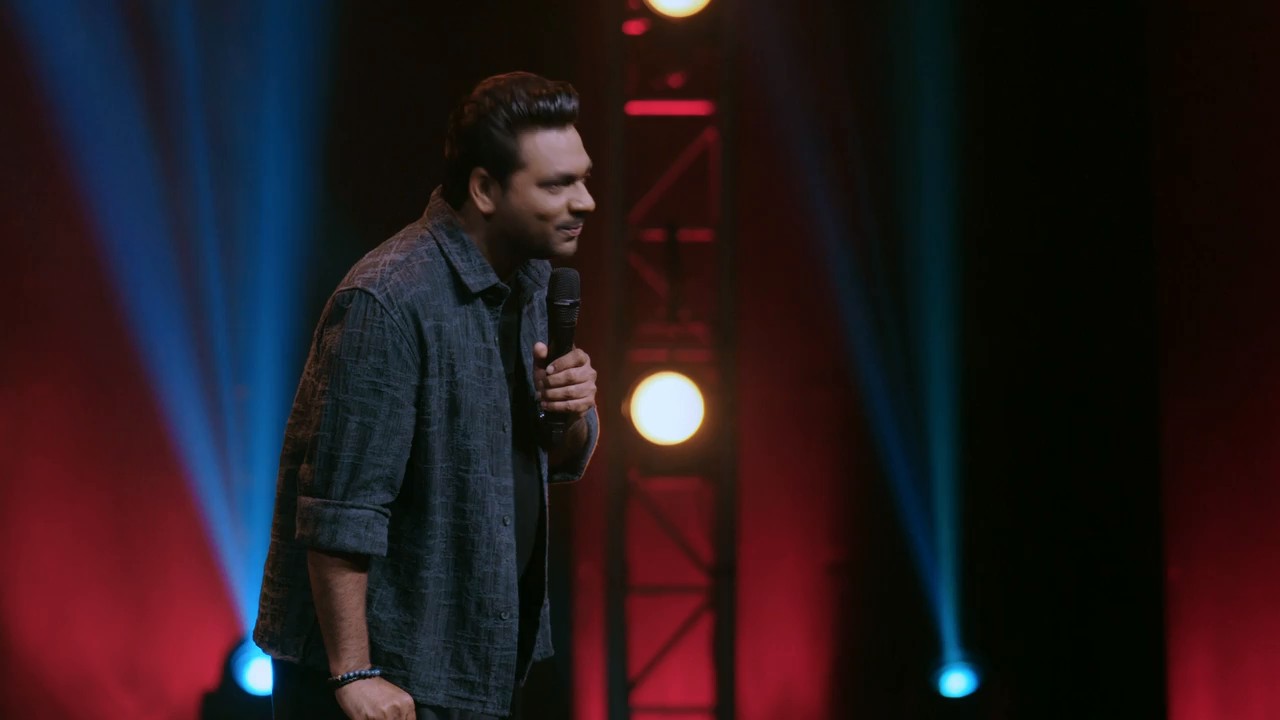 Zakir Khan Delulu Express (2025) AMZN WEBRip Hindi 720p x264 AVC HE-AAC 2.0 ESub CineVood.mkv_snapshot_01.14.37.505